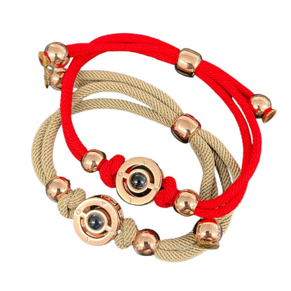 Couple?s bracelet with vibration feedback